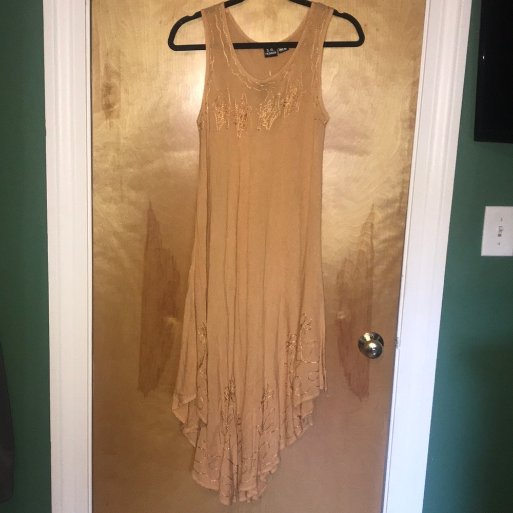 NWT Beautiful light orange flowy dress